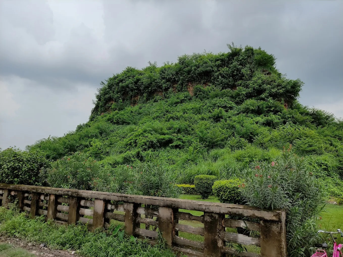 Chankigarh Ruins near Valmiki Tiger Reserve